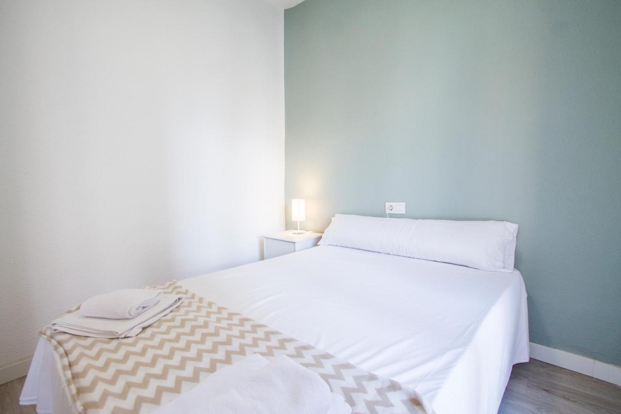 Apartamentos Tetuan Sandino Мадрид Экстерьер фото