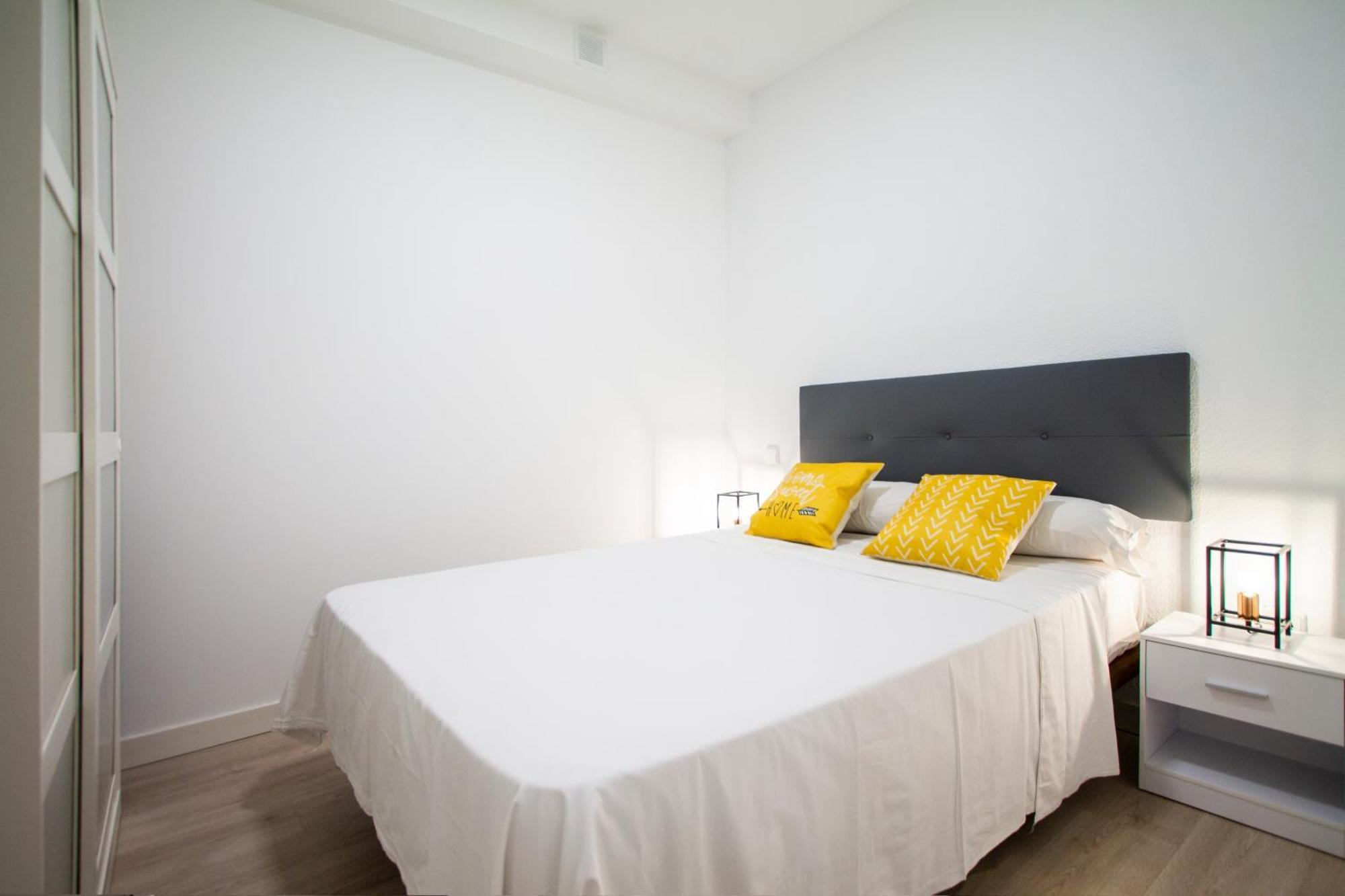 Apartamentos Tetuan Sandino Мадрид Экстерьер фото