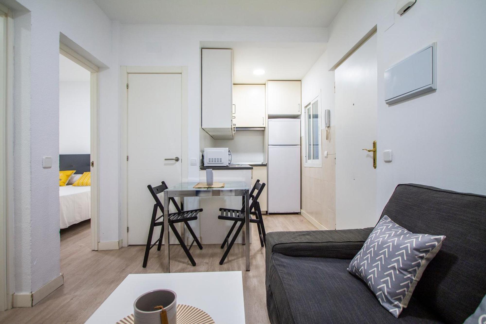 Apartamentos Tetuan Sandino Мадрид Экстерьер фото