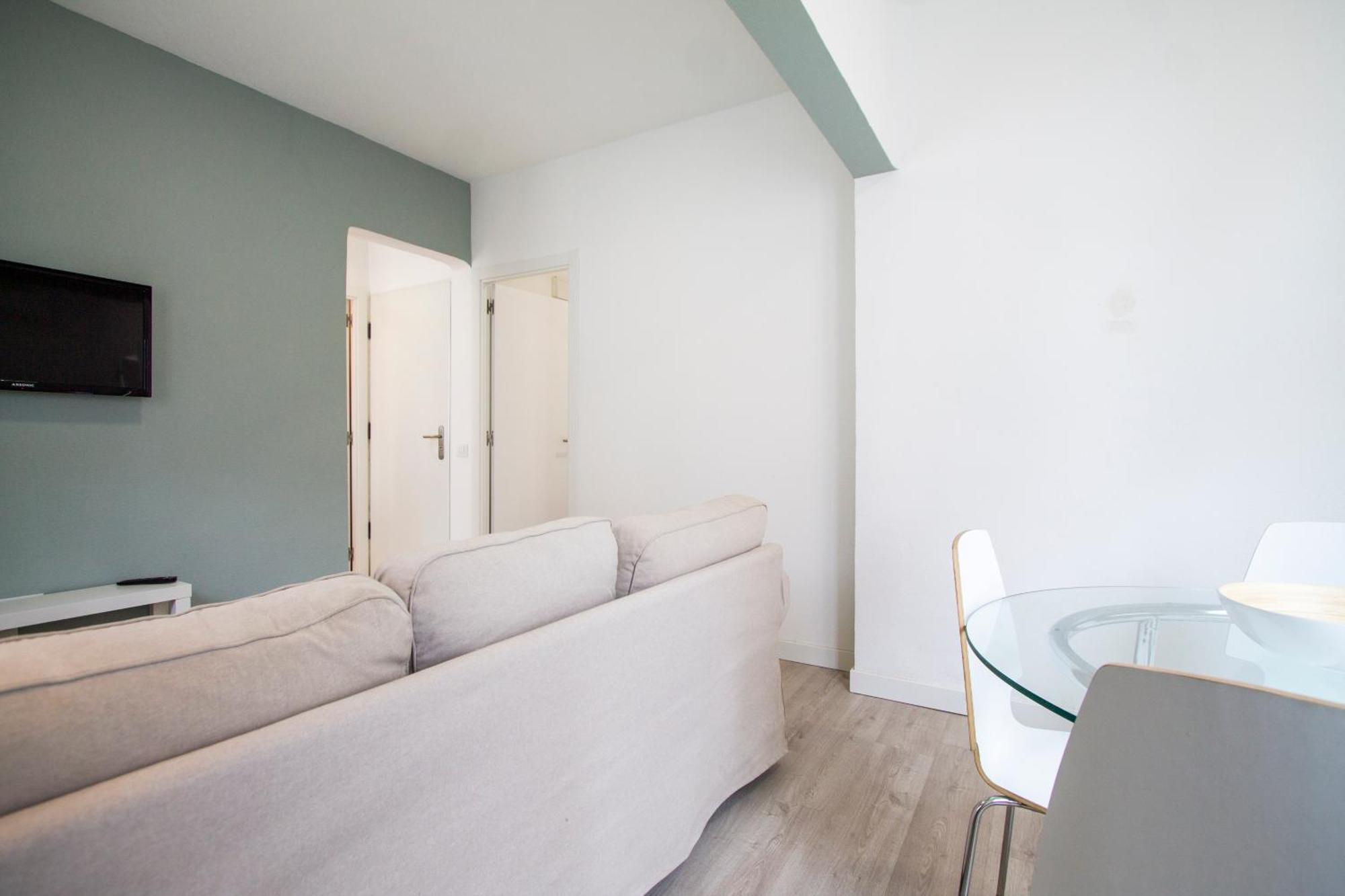 Apartamentos Tetuan Sandino Мадрид Экстерьер фото